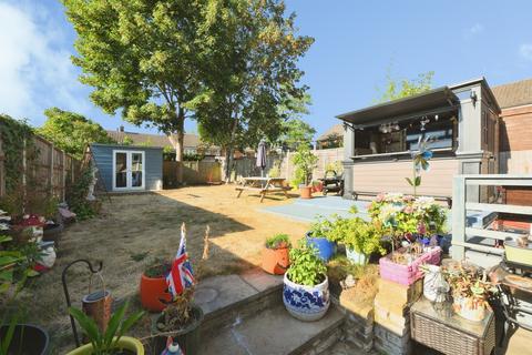 3 bedroom semi-detached house for sale, Cuttys Lane, Stevenage