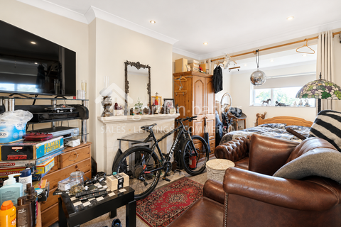 1 bedroom flat for sale, Pine Road, Bournemouth BH9