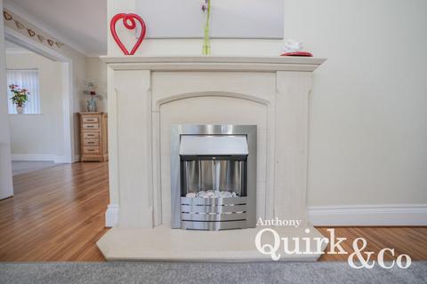 3 bedroom detached house for sale, Lottem Road, Canvey Island, SS8