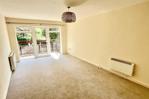 2 bedroom flat to rent, Cairns Court, Norfolk NR4