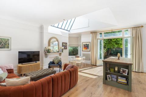 2 bedroom maisonette for sale, London W6