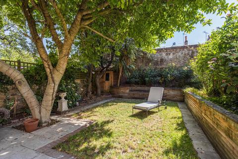 2 bedroom maisonette for sale, London W6