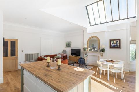 2 bedroom maisonette for sale, London W6