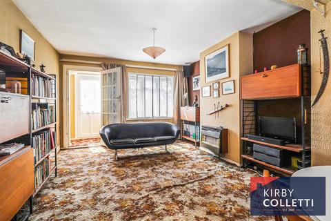2 bedroom end of terrace house for sale, Old Highway, Hoddesdon