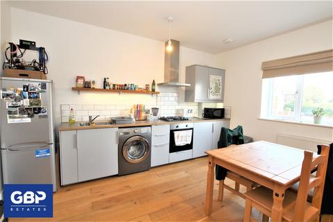 1 bedroom flat to rent, Junction Road, Trebor House, RM1