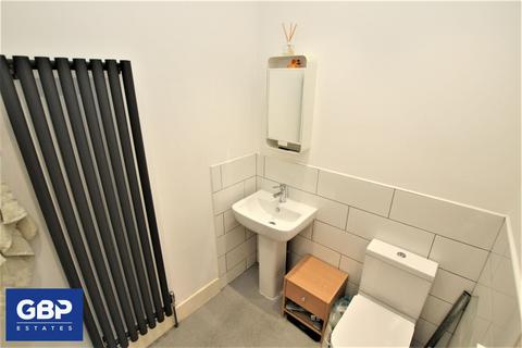 1 bedroom flat to rent, Junction Road, Trebor House, RM1