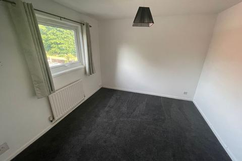 3 bedroom semi-detached house to rent, Juniper Drive, Telford TF2