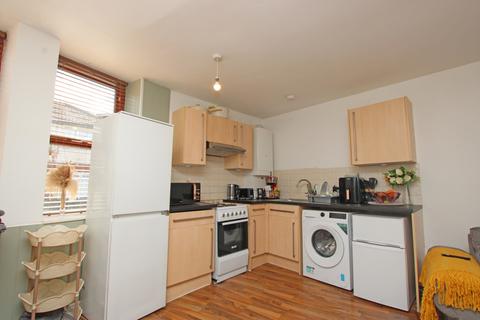 1 bedroom ground floor flat for sale, Bath Road, Kettering , Northants, NN16