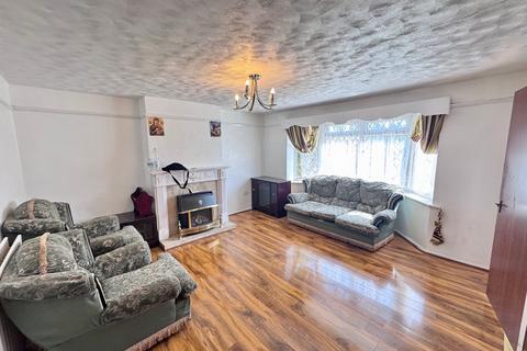 3 bedroom house to rent, Summerwood Lane, Nottingham, NG11