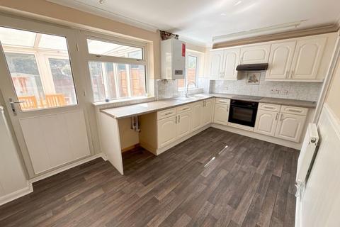 2 bedroom terraced house for sale, Bradshaw Avenue, Glen Parva, LE2