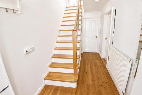 4 bedroom detached house for sale, Eden Court, Nuneaton