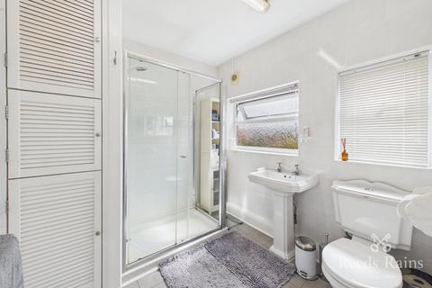 3 bedroom detached house for sale, Rhuddlan Road, Denbighshire LL18