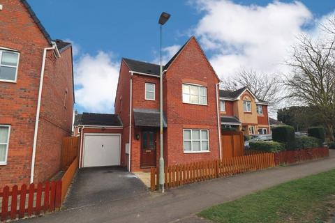 3 bedroom detached house to rent, Blake Hill Way, Abbeymead, GL4