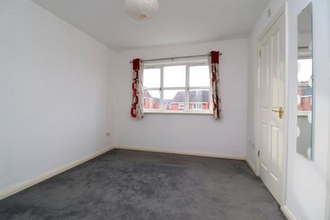 3 bedroom detached house to rent, Blake Hill Way, Abbeymead, GL4