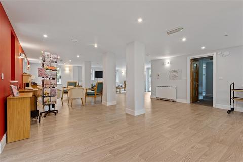 1 bedroom apartment for sale, Tythe Court, 141 White Hart Lane, Collier Row, Romford, Essex, RM7 8LZ