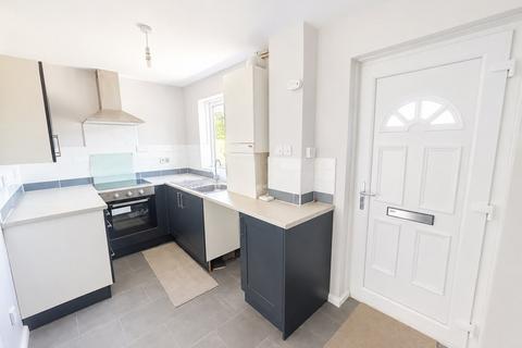 2 bedroom terraced house for sale, Bradford Road, Clayton, Bradford