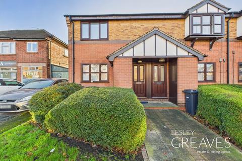 1 bedroom maisonette for sale, 1 Douglas Court Douglas Avenue