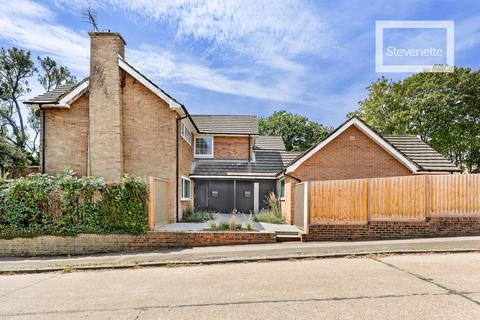 undefined, The Drummonds, Epping