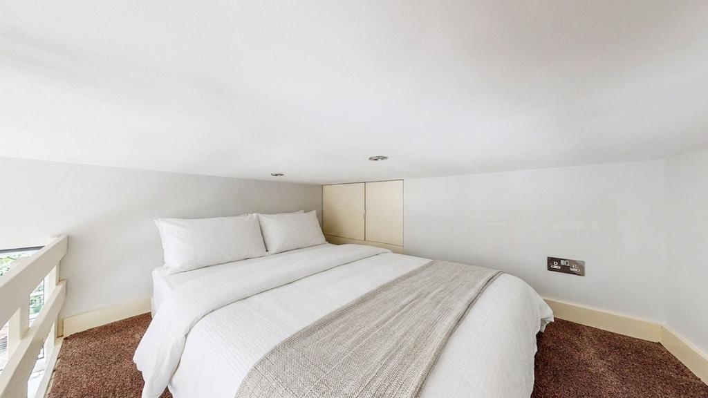 Apartment in London, City of Westminster - View 2