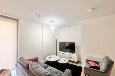 2 bedroom apartment to rent, Griffiths Close, Birmingham, B12