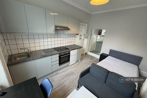 Studio to rent, Norfolk Square, Brighton, BN1