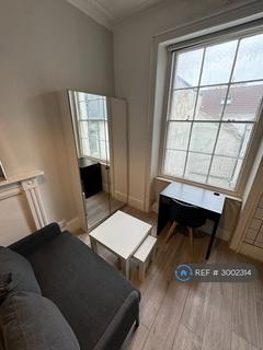 Studio to rent, Norfolk Square, Brighton, BN1