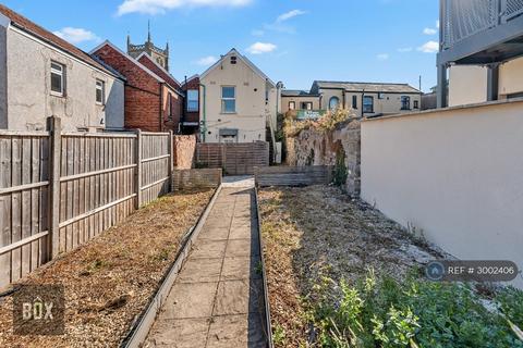 2 bedroom flat to rent, Keynsham, Bristol, BS31