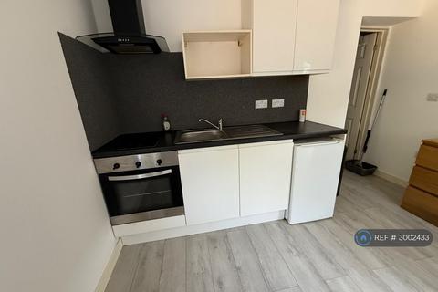 Studio to rent, Vicarage Lane, Coventry, CV7