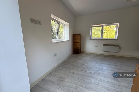Studio to rent, Vicarage Lane, Coventry, CV7