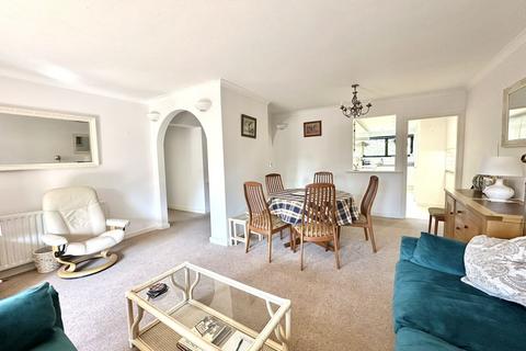2 bedroom apartment for sale, Church Street, Epsom