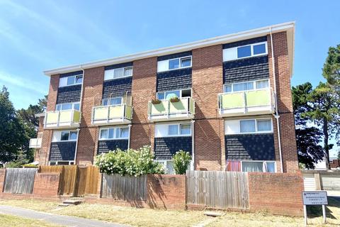 2 bedroom maisonette for sale, Bishopsfield Road, Fareham PO14