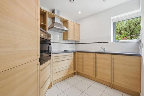 1 bedroom retirement property for sale, 261 Darkes Lane, Potters Bar EN6