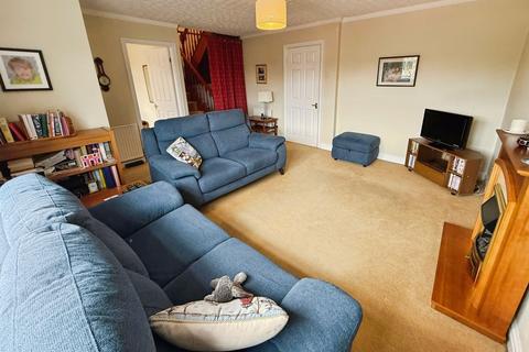 3 bedroom semi-detached house for sale, Victoria Way, Bramhall, SK7