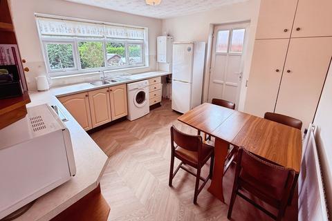 3 bedroom semi-detached house for sale, Victoria Way, Bramhall, SK7