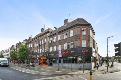 Rayners Lane, Pinner