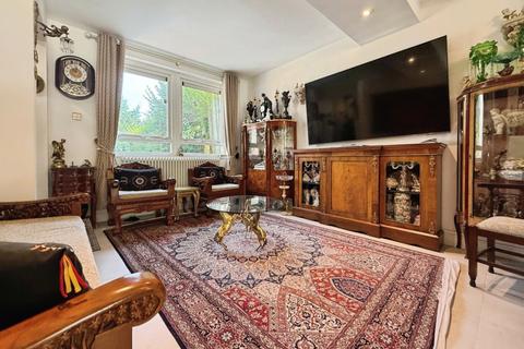2 bedroom semi-detached house to rent, Doe Royd Crescent, Sheffield