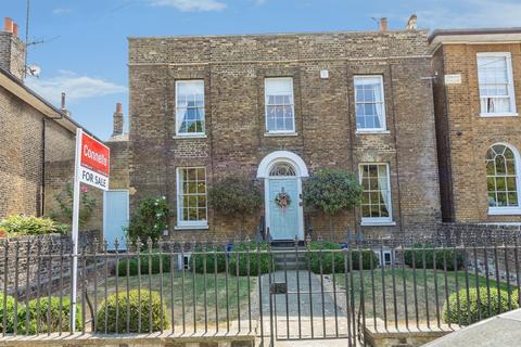 5 bedroom detached house for sale, Medway Road, Brompton, Gillingham