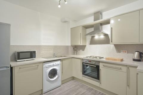 3 bedroom flat to rent, Dundee Terrace, Edinburgh, EH11