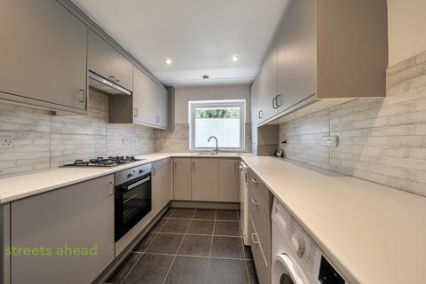 1 bedroom apartment for sale, Selhurst Road, London, SE25