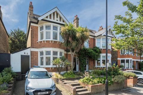 Dunvegan Road, London