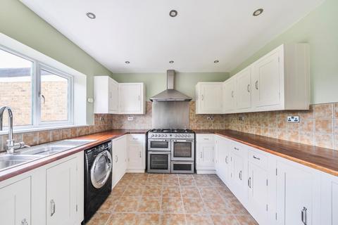 3 bedroom semi-detached house for sale, Mayfiled Road, Dagenham, RM8.