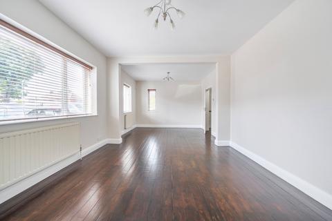3 bedroom semi-detached house for sale, Mayfiled Road, Dagenham, RM8.
