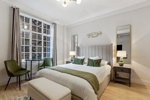 Studio to rent, Hallam Street, London W1W