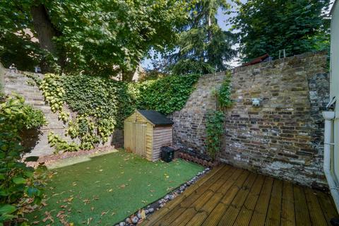 4 bedroom terraced house to rent, Charles Lane, St John's Wood, London, NW8