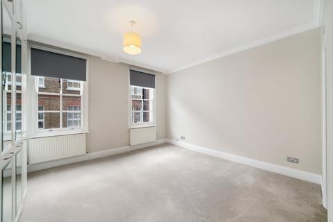 4 bedroom terraced house to rent, Charles Lane, St John's Wood, London, NW8