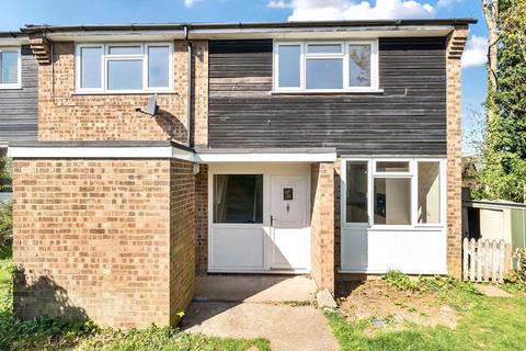 3 bedroom end of terrace house to rent, Brambledown, Hartley, Kent, DA3