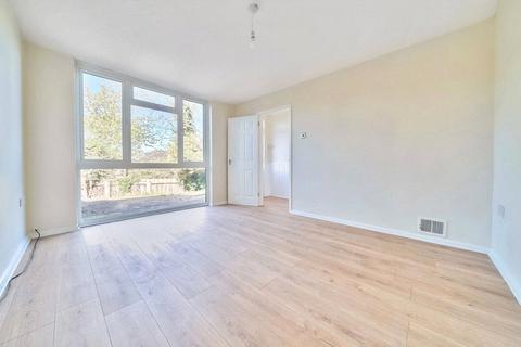 3 bedroom end of terrace house to rent, Brambledown, Hartley, Kent, DA3