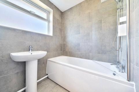 3 bedroom end of terrace house to rent, Brambledown, Hartley, Kent, DA3