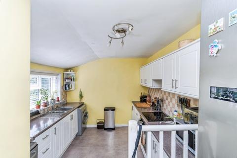 2 bedroom maisonette for sale, Spring Road, Southampton, Hampshire, SO19
