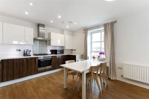 2 bedroom flat to rent, Heath Road, Twickenham, TW1
